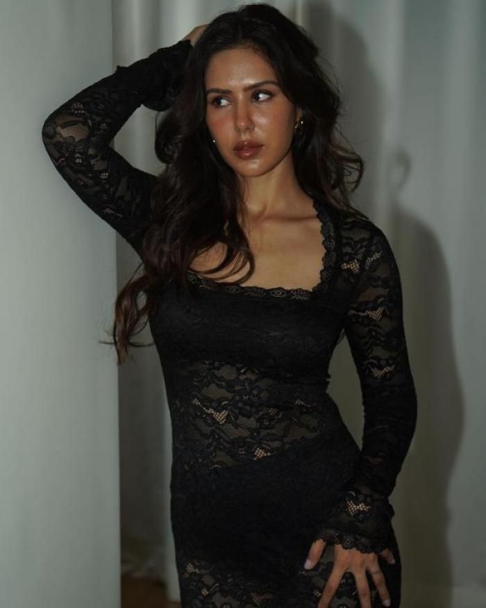 Sonam Bajwa - Photos Stills Images