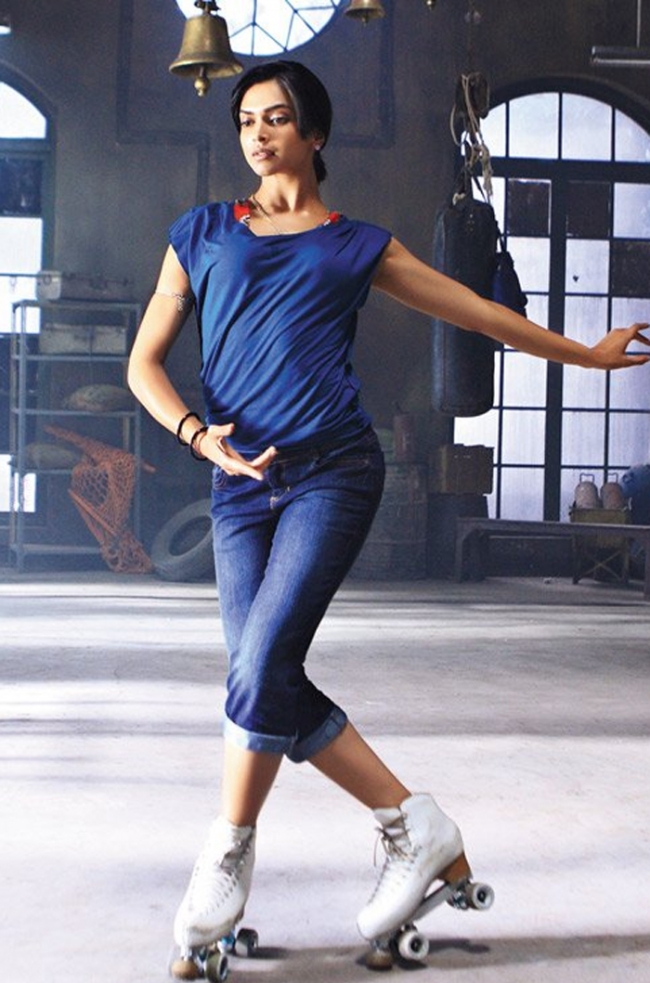 Deepika Padukone in Lafangey Parindey